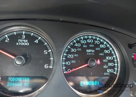 2008 Chevrolet Suburban 1500 Ltz z USA, uszkodzony, nr VIN 1GNFC16088R275256